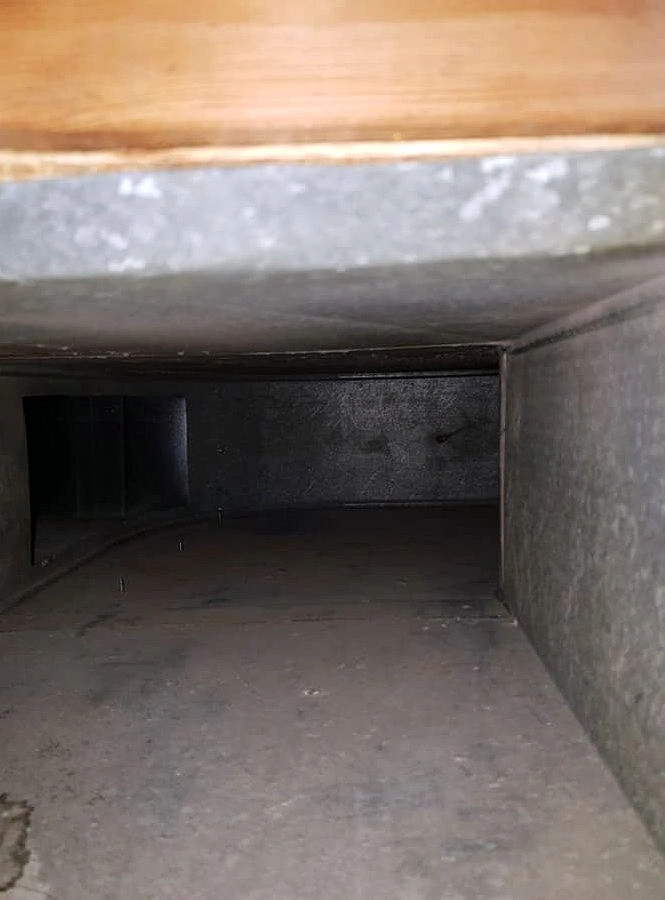 Residential air duct cleaning service